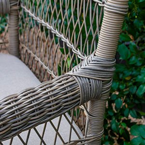 wicker outdoor furniture weaving style