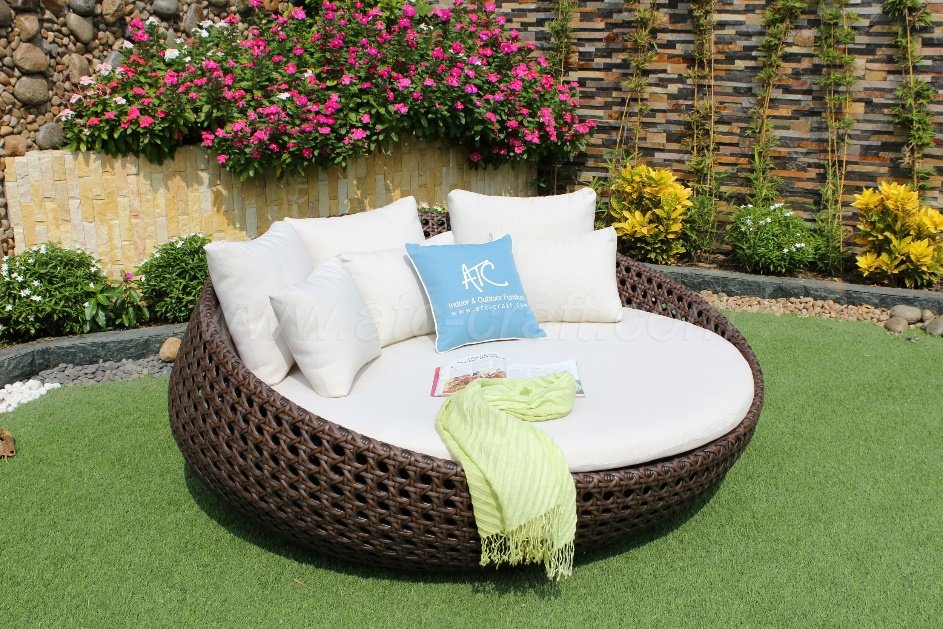 ATC Furniture’s round outdoor daybed