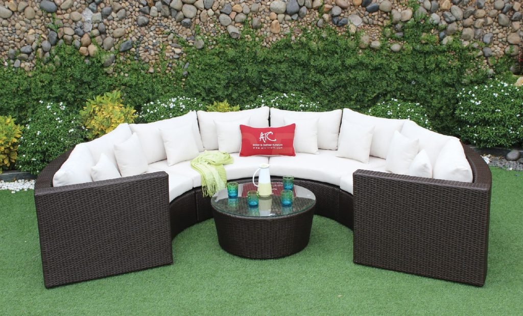 Classic outdoor resin rattan sofa set half moon shaped