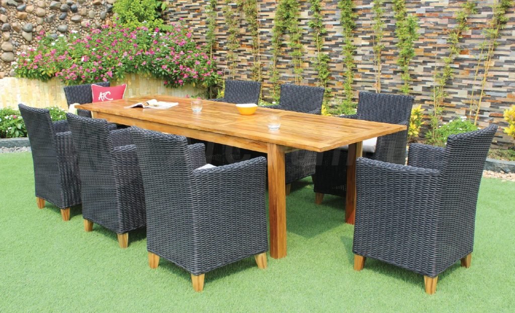 Resin rattan dining set with eight wooden legs dining chairs